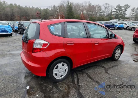 2013 Honda Fit z USA, uszkodzony, nr VIN JHMGE8H36DC052071
